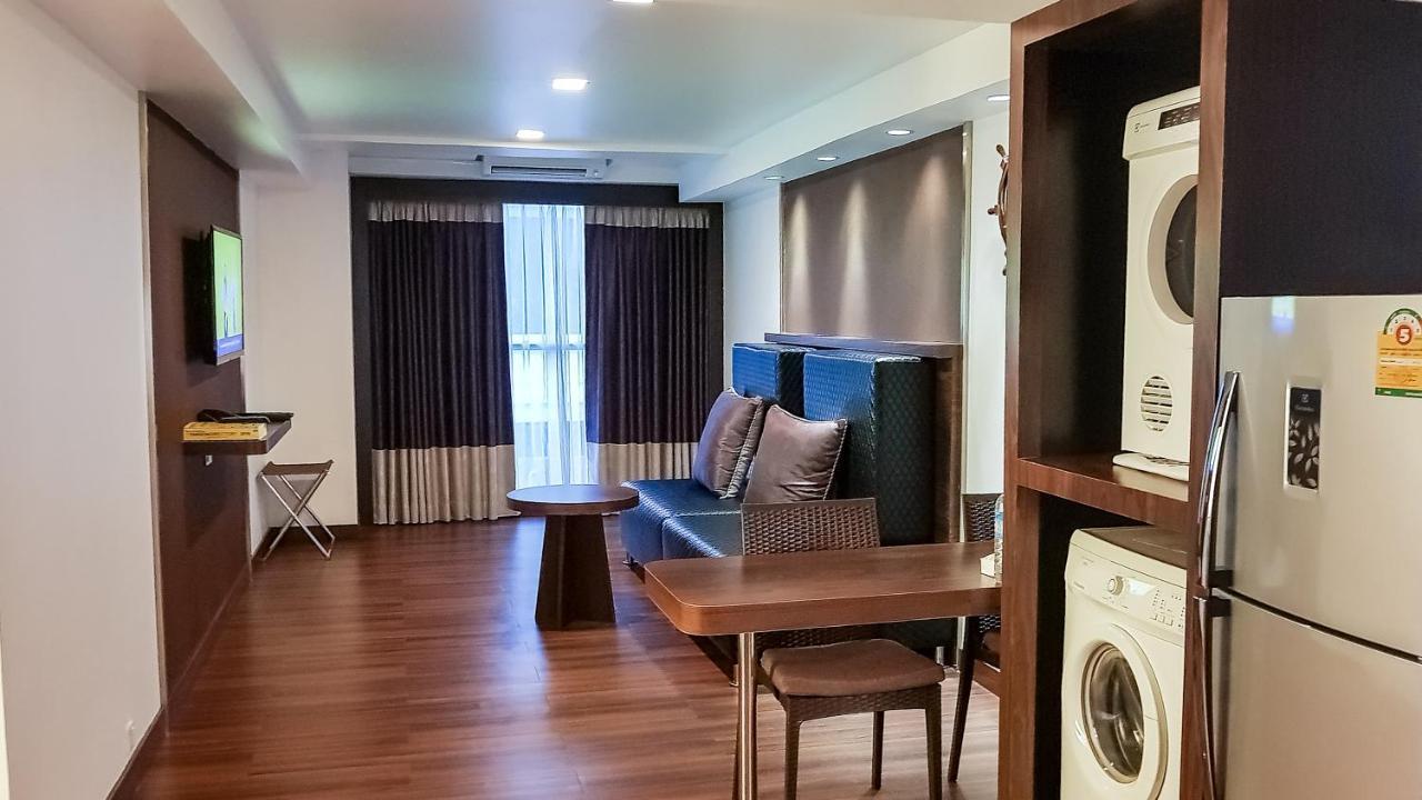 Clover Suites Royal Lake Rangun Zewnętrze zdjęcie