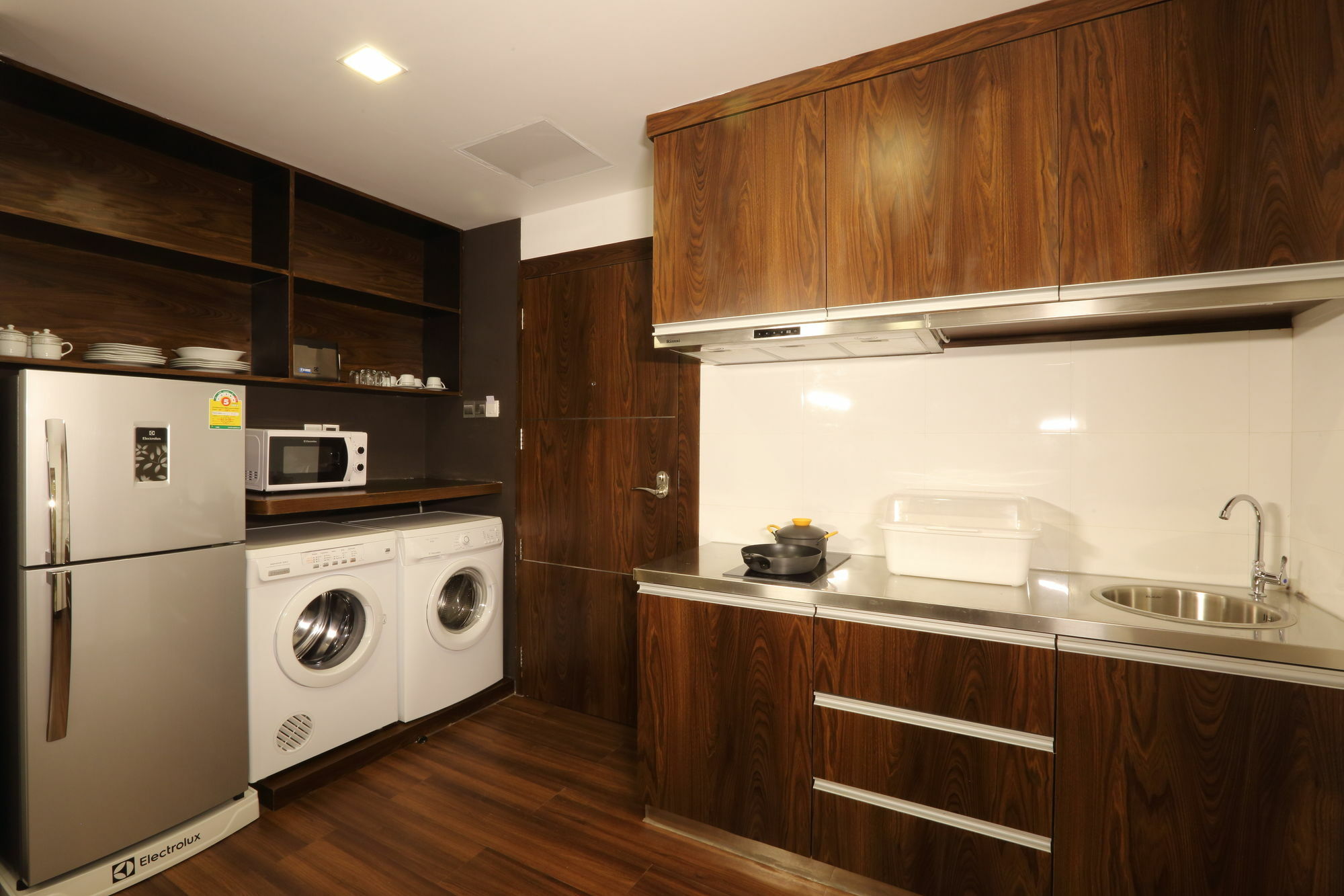 Clover Suites Royal Lake Rangun Zewnętrze zdjęcie